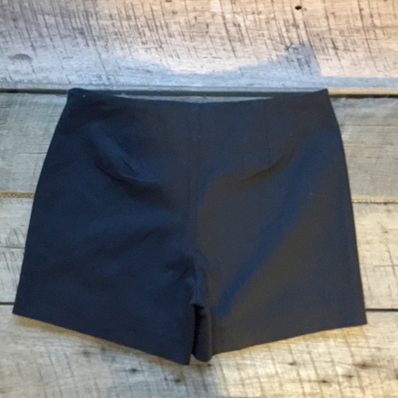 🔳🔸SKORT🔸🔳 - Picture 3 of 5